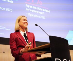 kelly beaver wikipedia