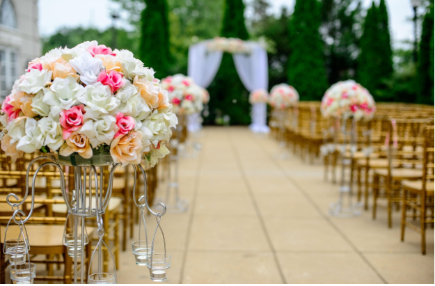 The Ultimate Guide to Booking a Wedding Venue