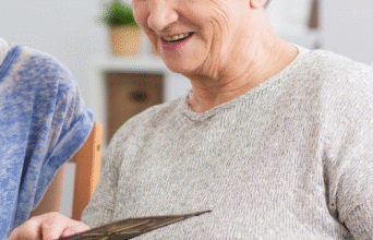 The Role of Community in Enhancing Senior Memory Care