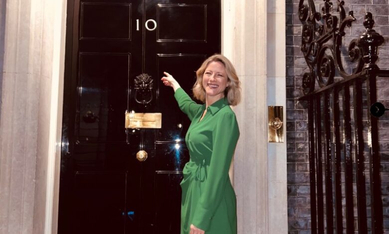 Jacqui Oatley MBE