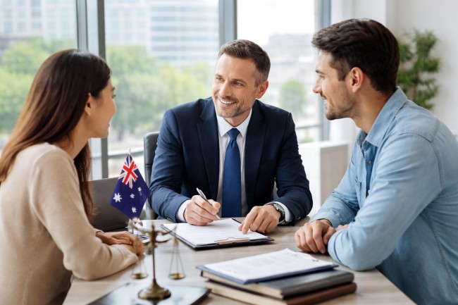 Expert Insights: Choosing the Right Immigration Lawyer in Melbourne for Your Journey